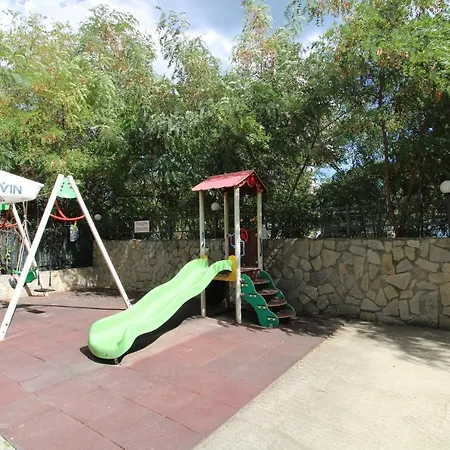 Nautilius Club - Menada Appartamento